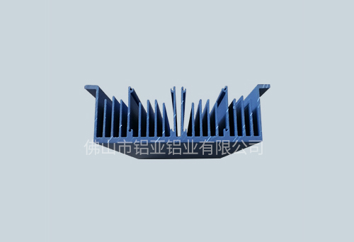 散熱器（qì）鋁型材加工
